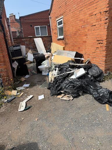 R&J DEMOLITION AND CLEARANCE — Customer photo